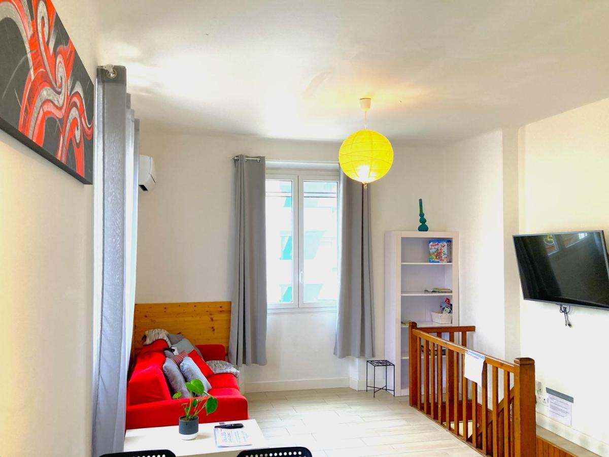 Blue Summer Vibes Duplex Studio For 4P, Ac, Sea View, Parking, Beach At 50M, Spa Access -3 ラシオタ エクステリア 写真